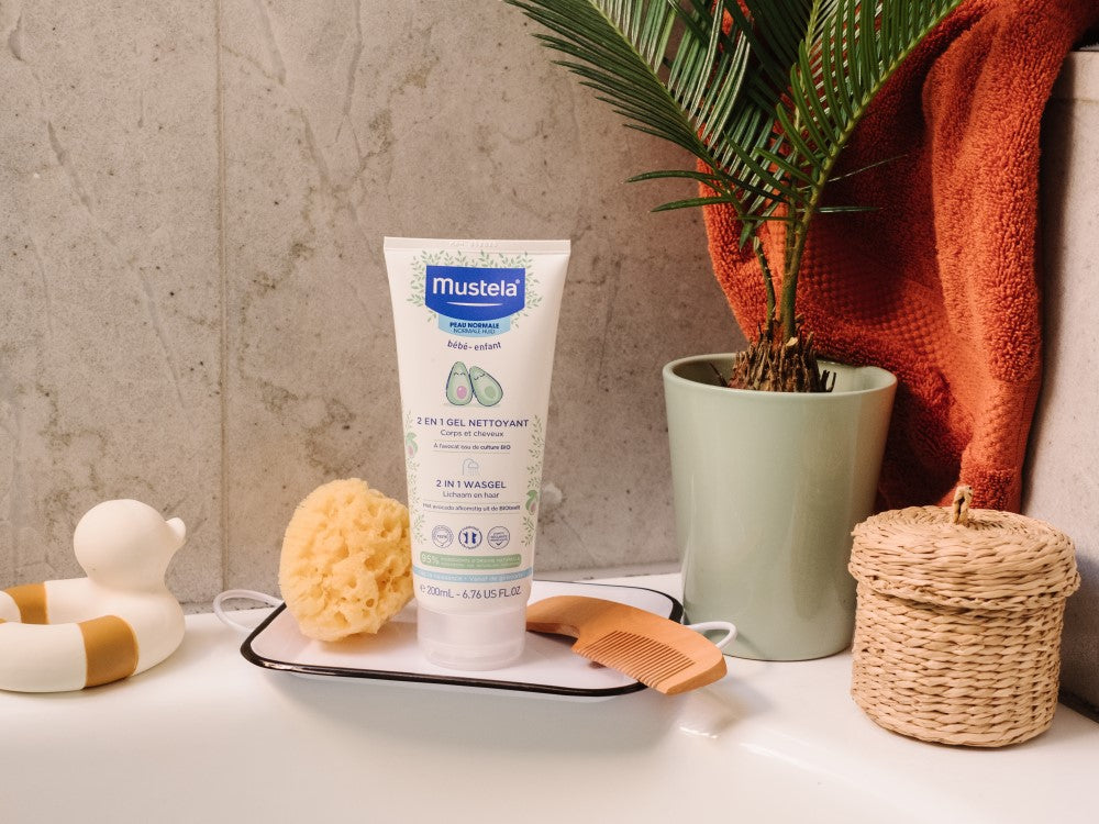 Mustela Organic Avocado 2 in 1 Cleansing Gel