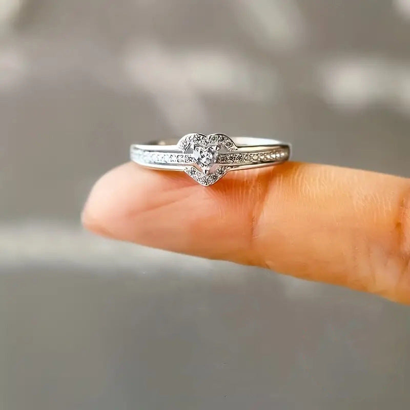 Elegant 925 Sterling Silver Heart Ring with Sparkling Zirconia